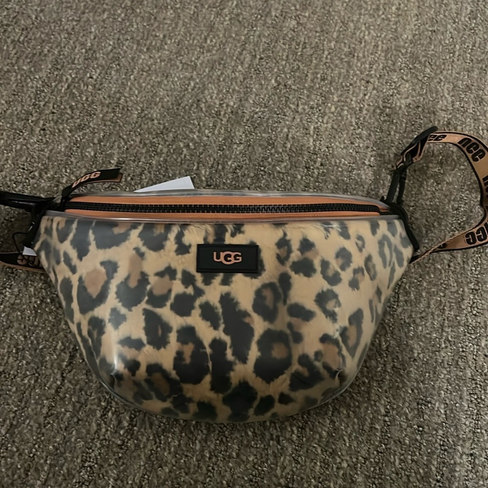 Ugg belly bag